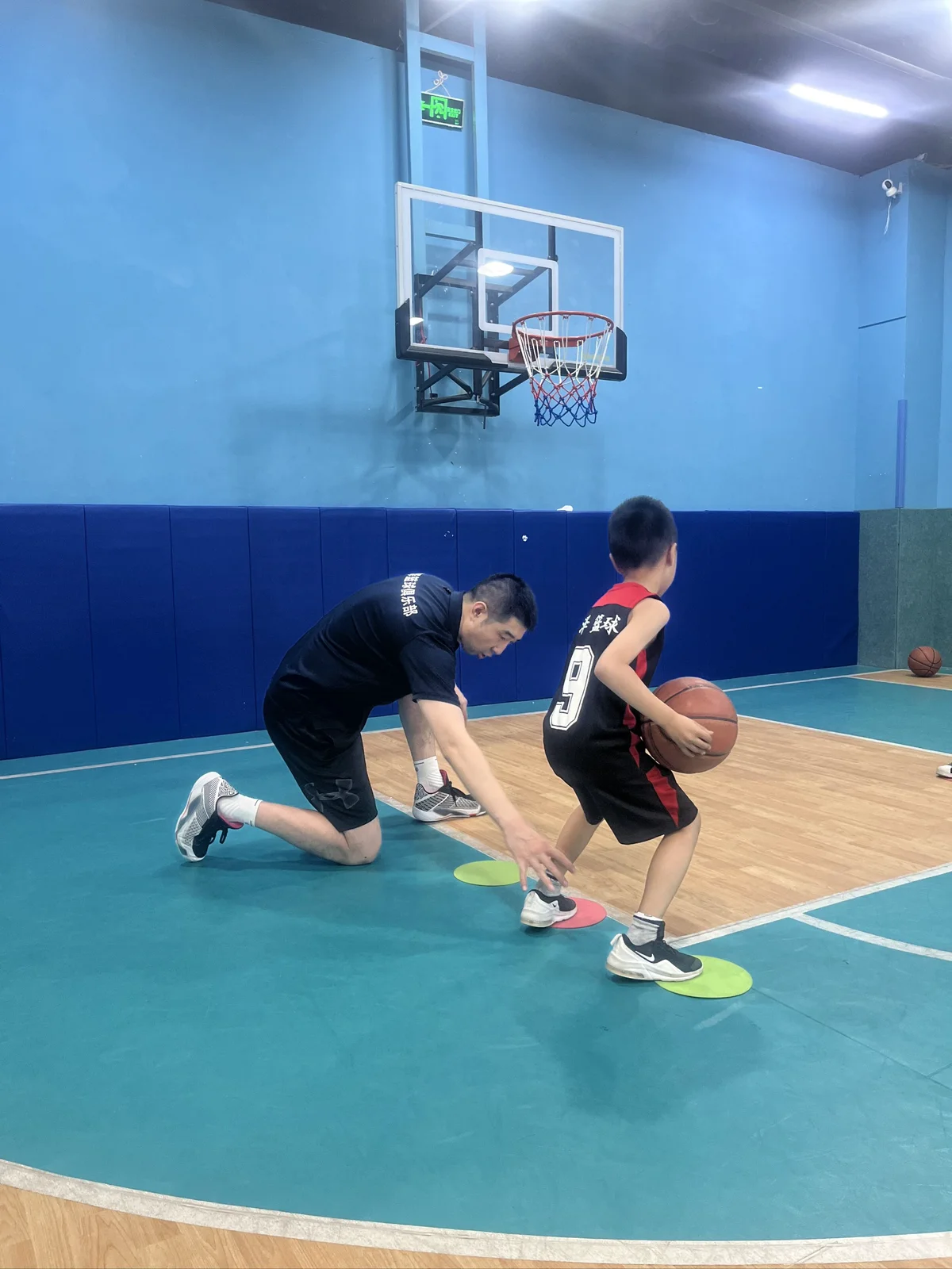 哪里可以找到关于篮球协调训练的教程?_1